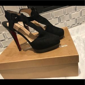100% Authentic Christian Louboutin Orlan size 36.5